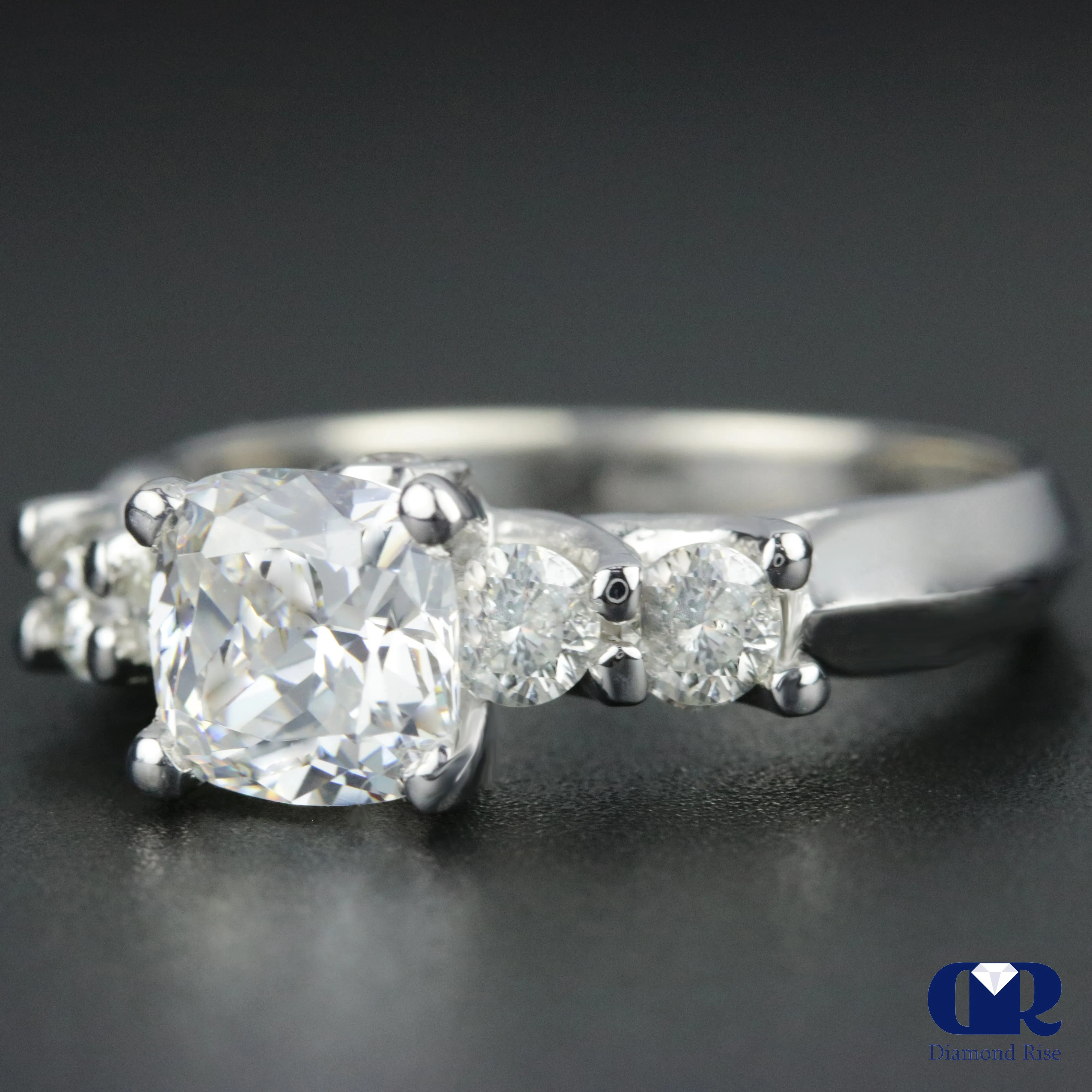 1.45 Carat Radiant Cut Diamond Engagement Ring In Platinum